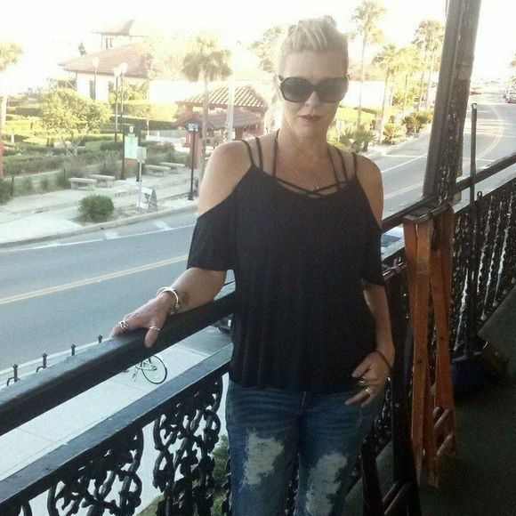 Meet your Posher, Lily - Picture 1 of 1